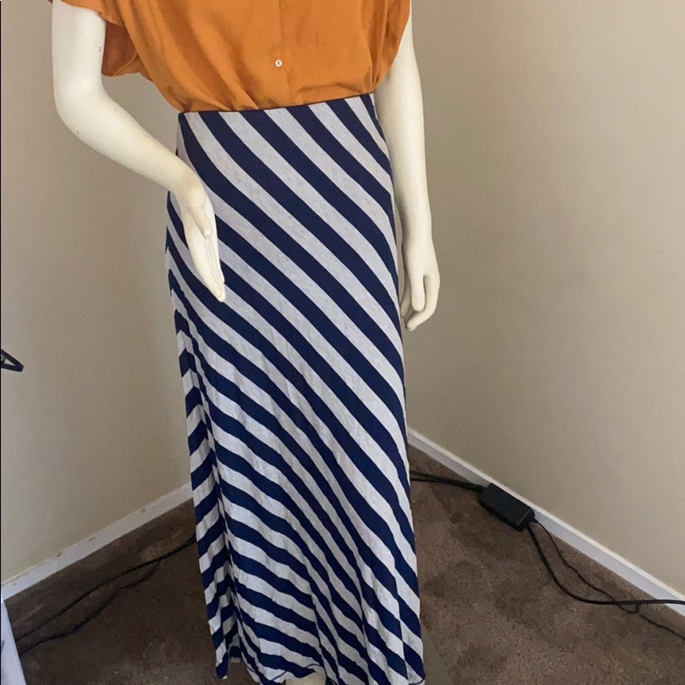 Brand NEW! Max Studio Maxi Skirt